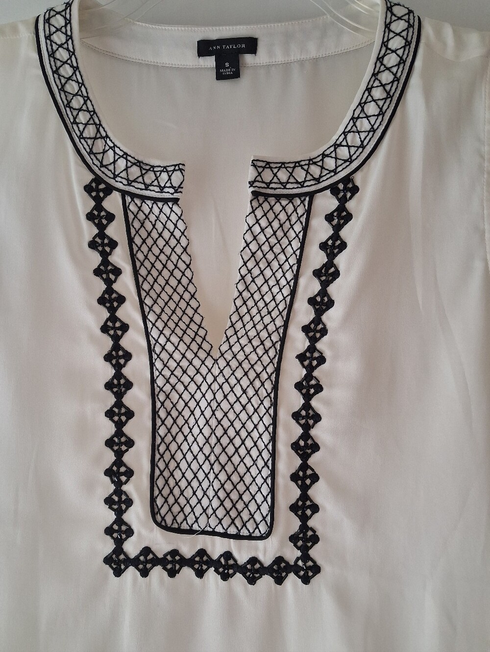 Ann Taylor White Top with Black Geometric Embroidery - Picture 1 of 4